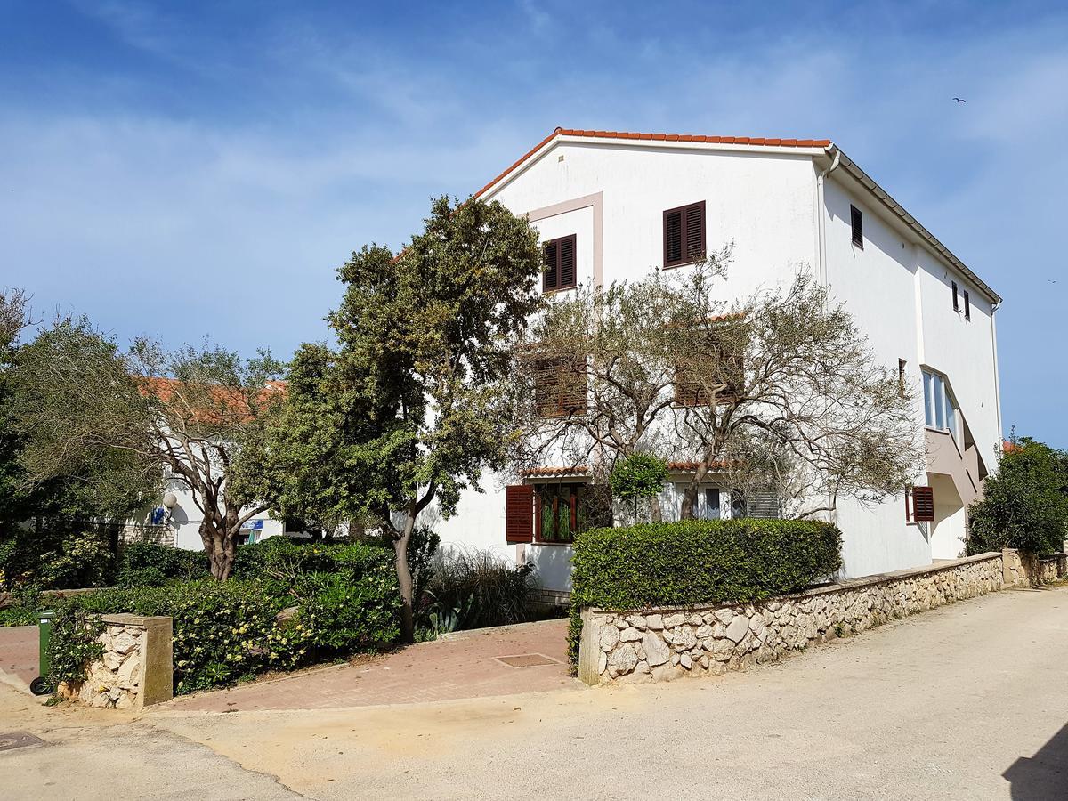Apartments Monica Novaglia Esterno foto